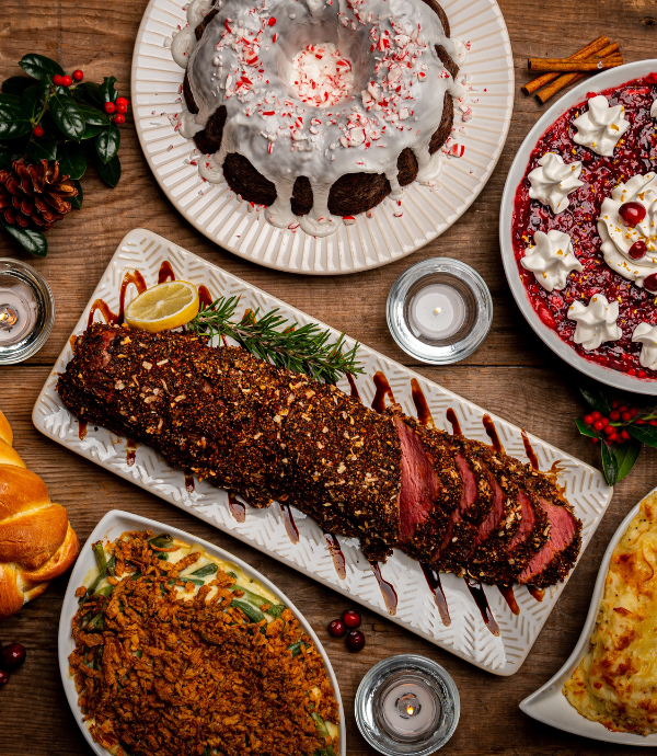 Christmas dinner planning guide with Christmas meat dish, side dishes, dessert