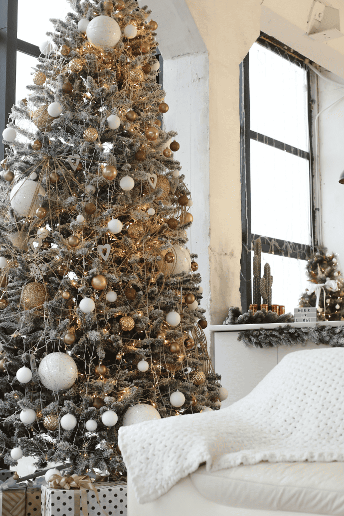 White and gold elegant Christmas tree