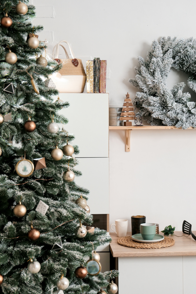 Rustic Christmas Tree Ideas For a Simple, Nature Inspired Holiday