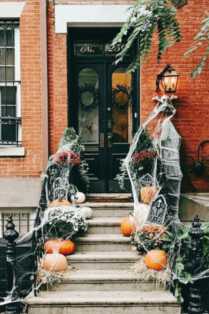 The Best Halloween Front Porch Ideas To Make Your Home Look Festive