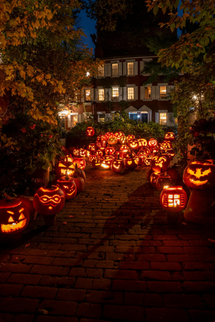 halloween lighting with jack-o-lanterns