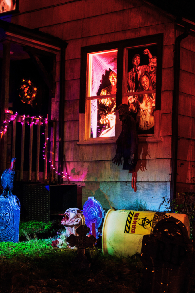 halloween window lighting