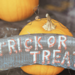 14 Simple, Easy Farmhouse Halloween Decor Ideas You'll Love