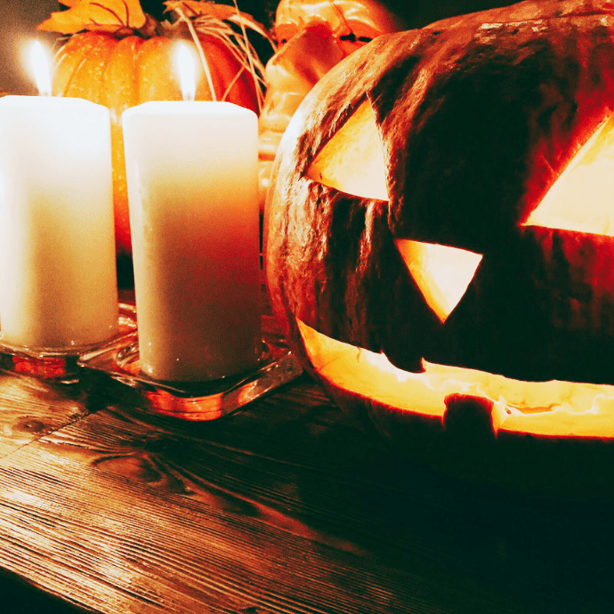 halloween decor ideas with jack o lantern, candles