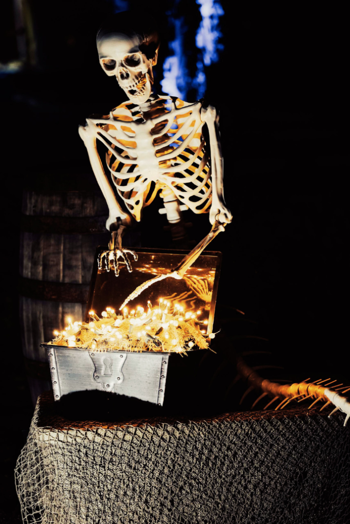 halloween decor ideas with mermaid skeleton, treasure chest of lights